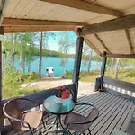 Lomamoekki Seitsemisen Kansallispuiston Laehellae