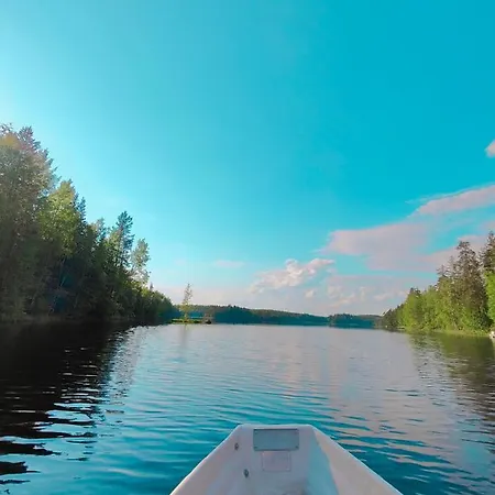 Lomamoekki Seitsemisen Kansallispuiston Laehellae * Parkano