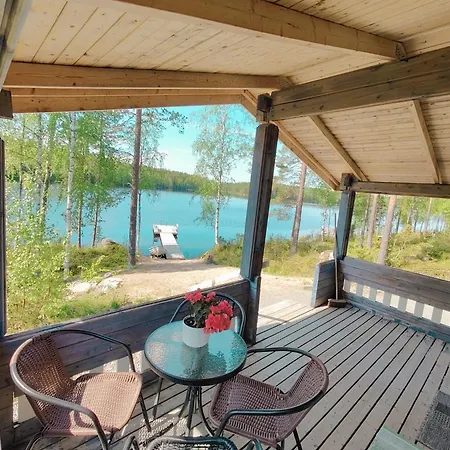 Lomamoekki Seitsemisen Kansallispuiston Laehellae