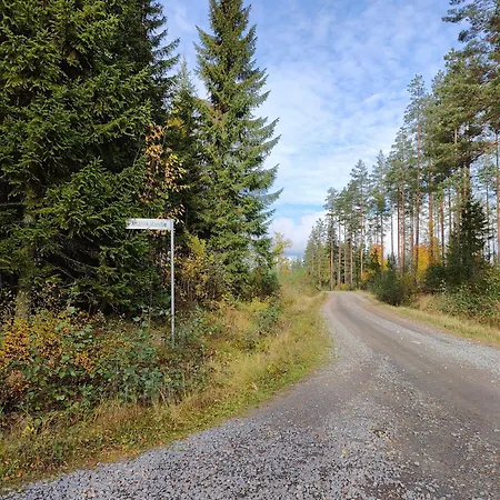 Lomamoekki Seitsemisen Kansallispuiston Laehellae *