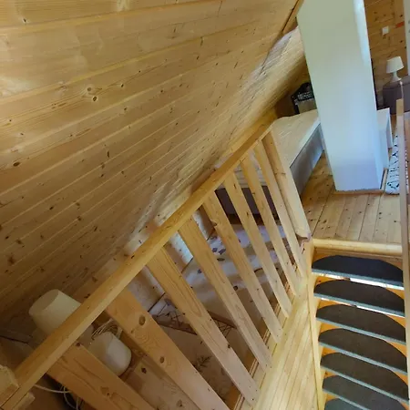 Lomamoekki Seitsemisen Kansallispuiston Laehellae Chalet *