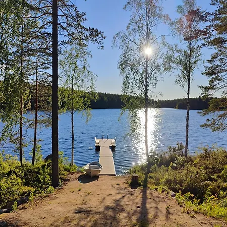 Lomamoekki Seitsemisen Kansallispuiston Laehellae * Parkano