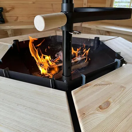 Lomamoekki Seitsemisen Kansallispuiston Laehellae Chalet Parkano