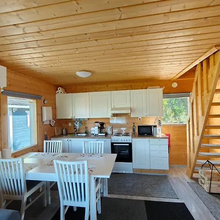 Шале Lomamoekki Seitsemisen Kansallispuiston Laehellae Паркано