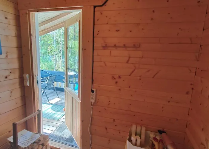 Lomamoekki Seitsemisen Kansallispuiston Laehellae Alpstuga Parkano