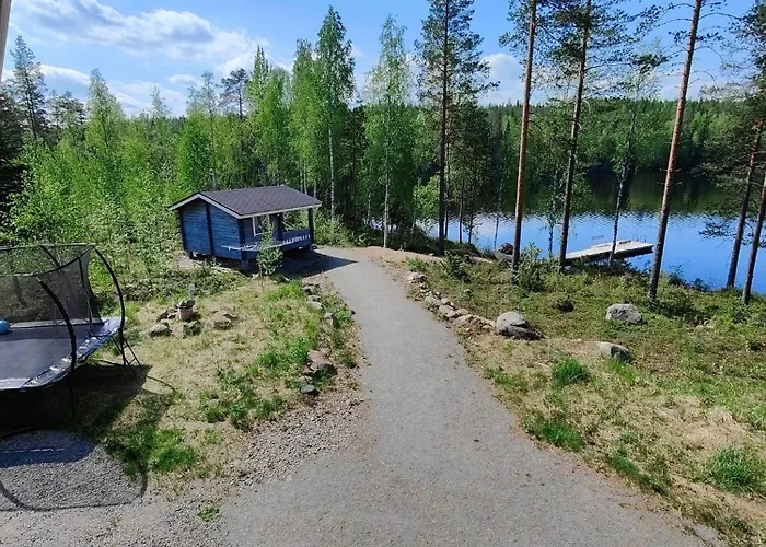 Lomamoekki Seitsemisen Kansallispuiston Laehellae Chalet *