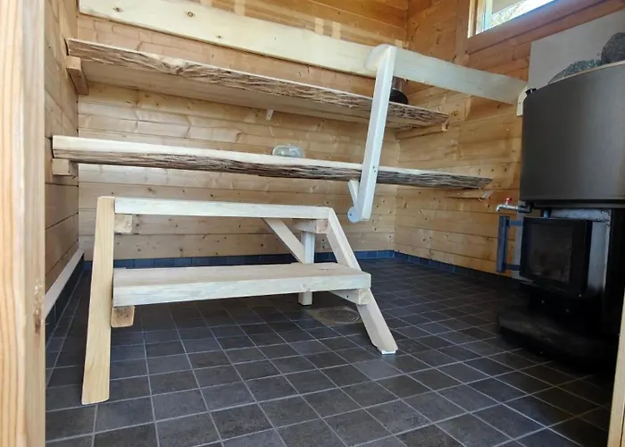 Lomamoekki Seitsemisen Kansallispuiston Laehellae *