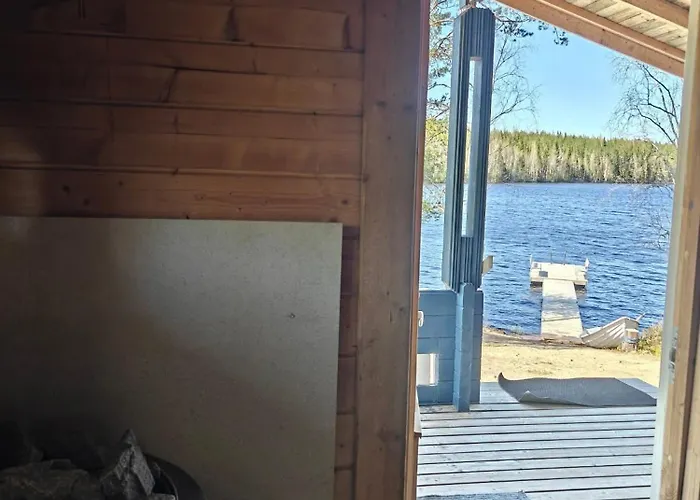 Alpstuga Lomamoekki Seitsemisen Kansallispuiston Laehellae