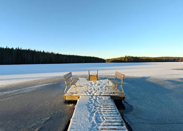 Alpstuga Lomamoekki Seitsemisen Kansallispuiston Laehellae *